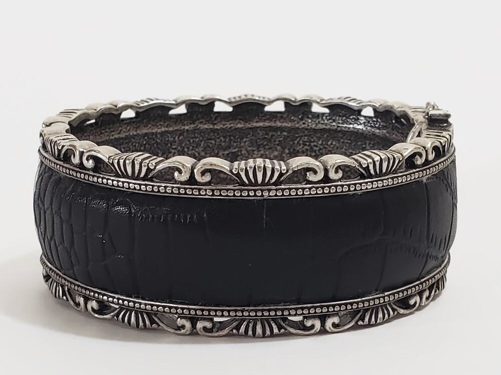 Antiqued Silver Tone Black Leather Insert Hinged Bangle Bracelet Magnetic Clasp